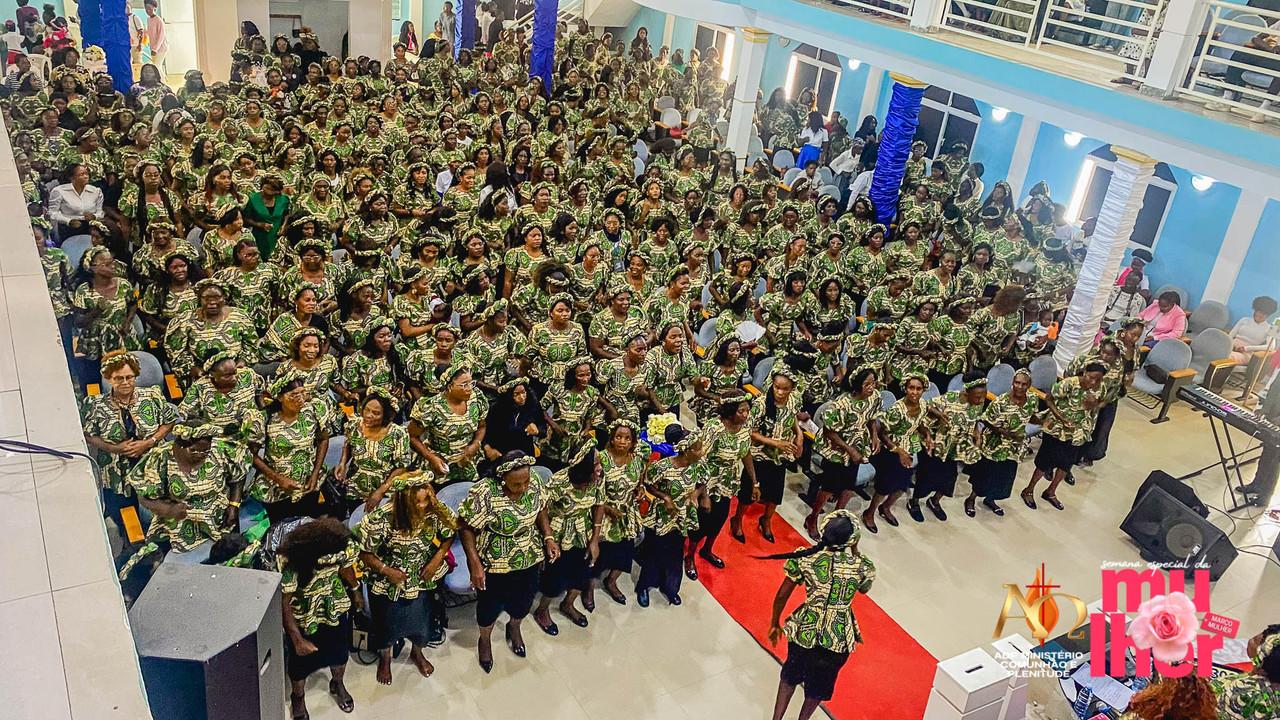 Mais de 600 mulheres reunidas no encerramento da semana especial